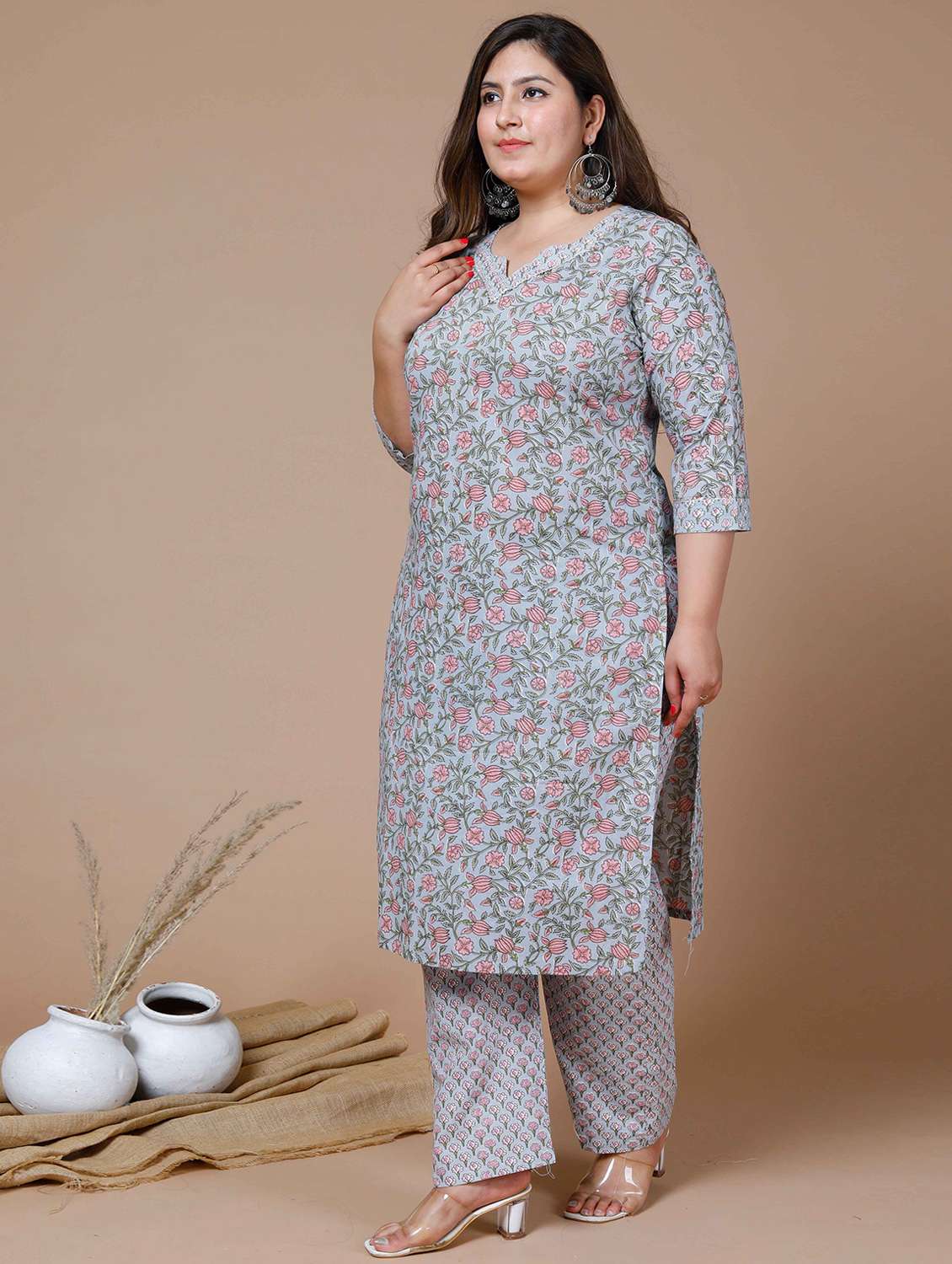 women plus size floral three quarter sleeve kurta palazzo set - 22285631 -  Standard Image - 2