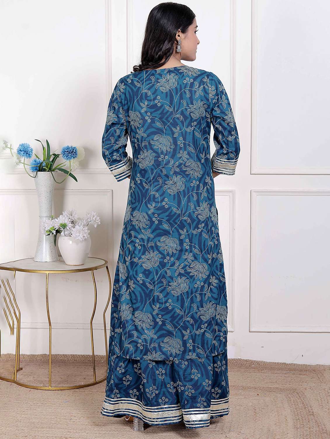 women floral three quarter sleeve kurta palazzo set - 22285667 -  Standard Image - 2