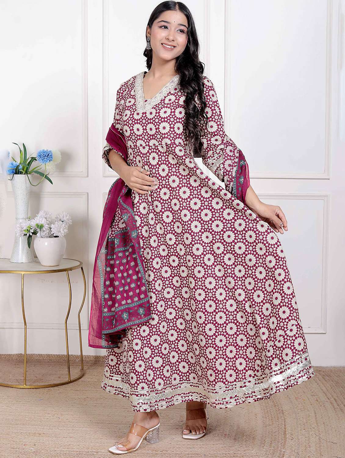 women floral three quarter sleeve kurta with dupatta set - 22285680 -  Standard Image - 2