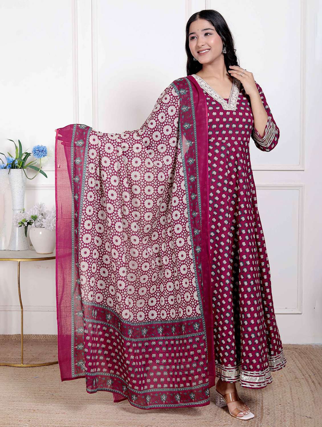 women floral three quarter sleeve kurta with dupatta set