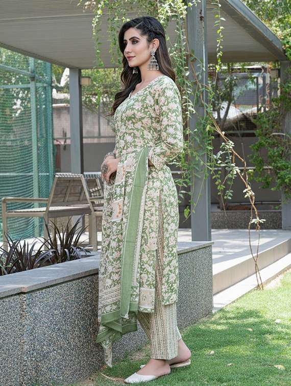 women printed three quarter sleeve kurta pant with dupatta set - 22286473 -  Standard Image - 2