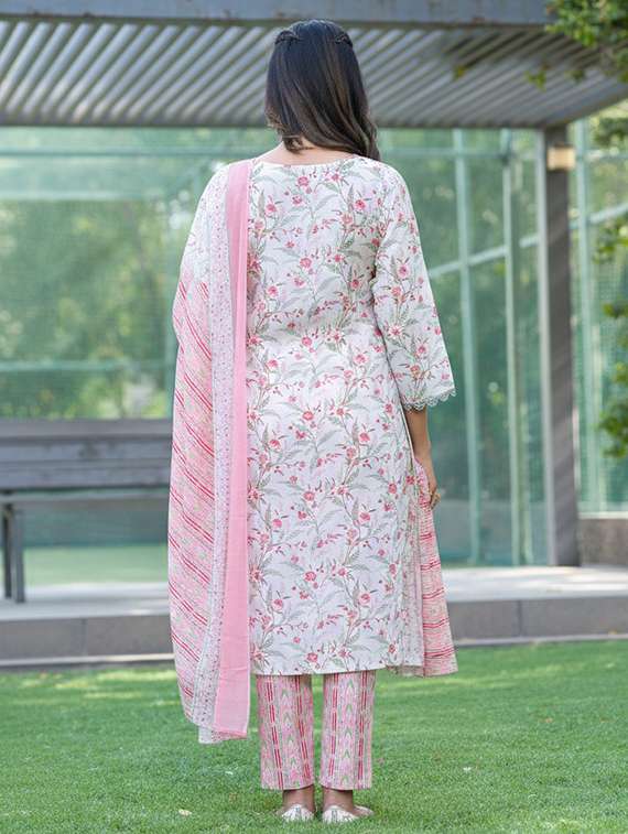 women printed three quarter sleeve kurta pant with dupatta set - 22286490 -  Standard Image - 2