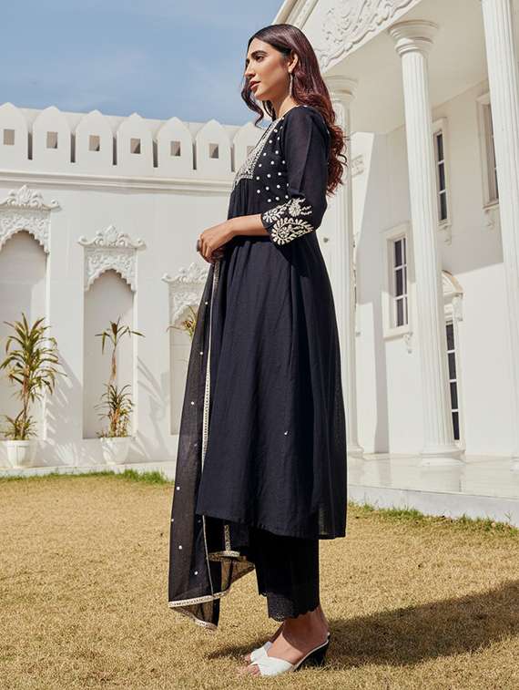 Women Solid With Work Three Quarter Sleeve Kurta Pant With Dupatta Set - 22286499 -  Standard Image - 2