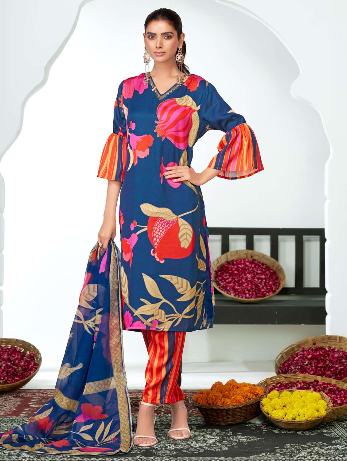 women floral bell sleeve kurta pant with dupatta set - 22286530 -  Standard Image - 2