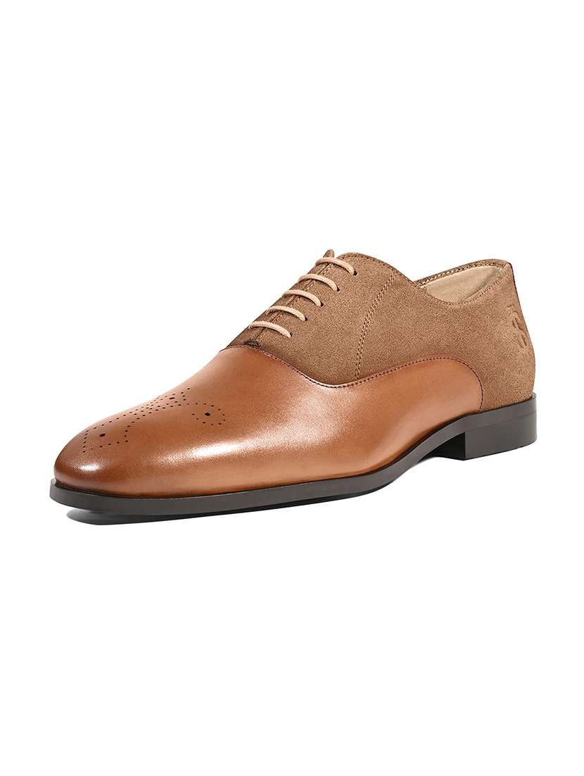 men black solid lace-up derbies