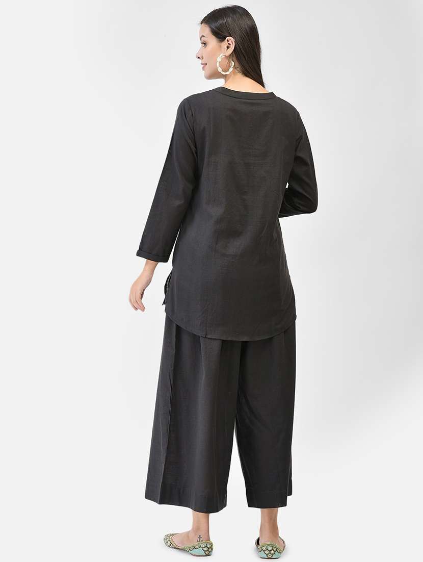 women solid long sleeve a-line kurti - 22287101 -  Standard Image - 2