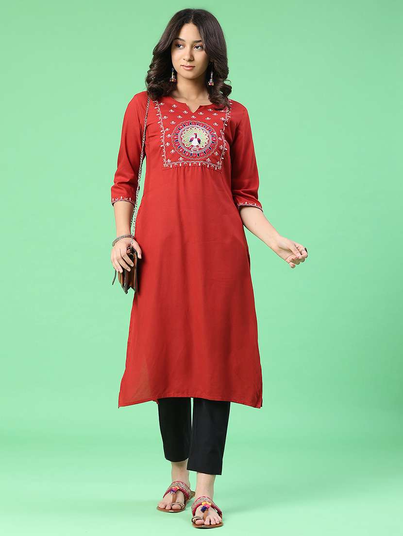 women embroidered three quarter sleeves straight kurta