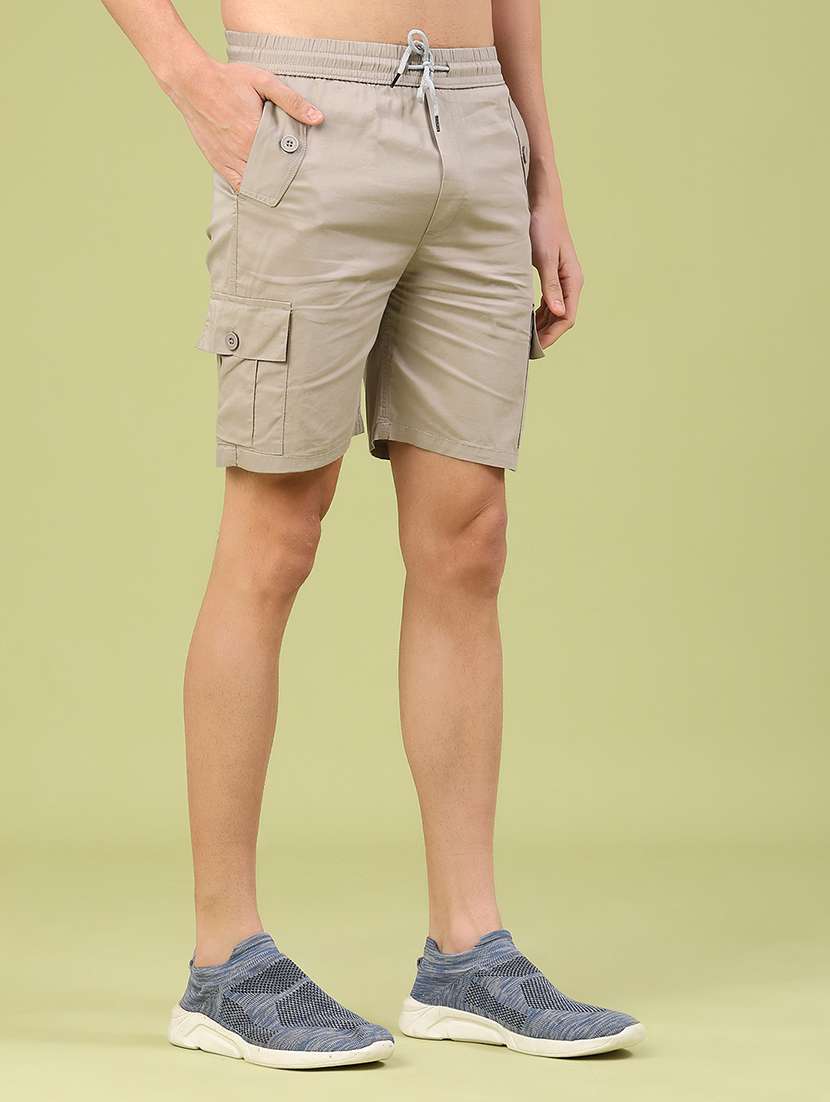 men solid mid rise regular fit cargo shorts - 22287382 -  Standard Image - 2