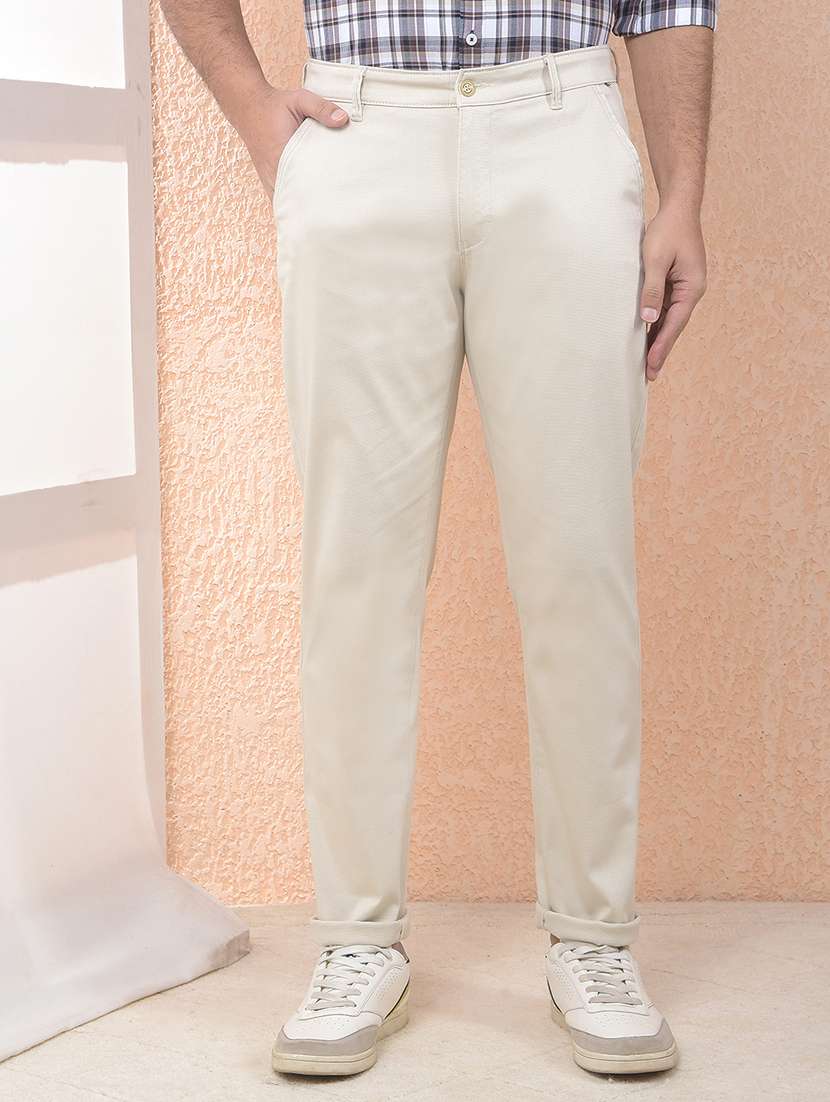 men solid mid rise chinos casual trouser