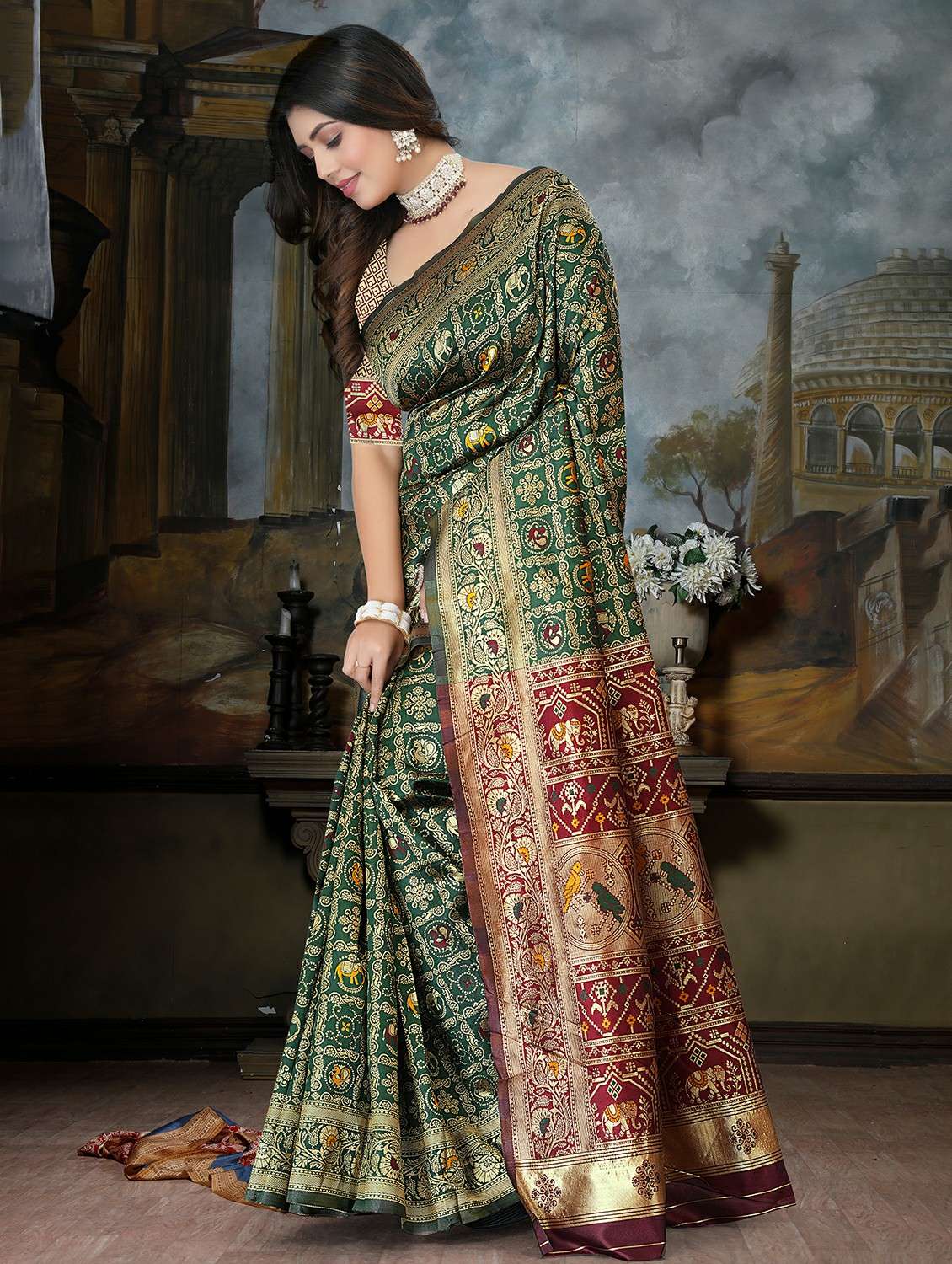 women self design banarasi saree with blouse - 22289201 -  Standard Image - 2