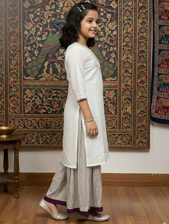 girls three quarter sleeve straight kurta - 22289333 -  Standard Image - 2