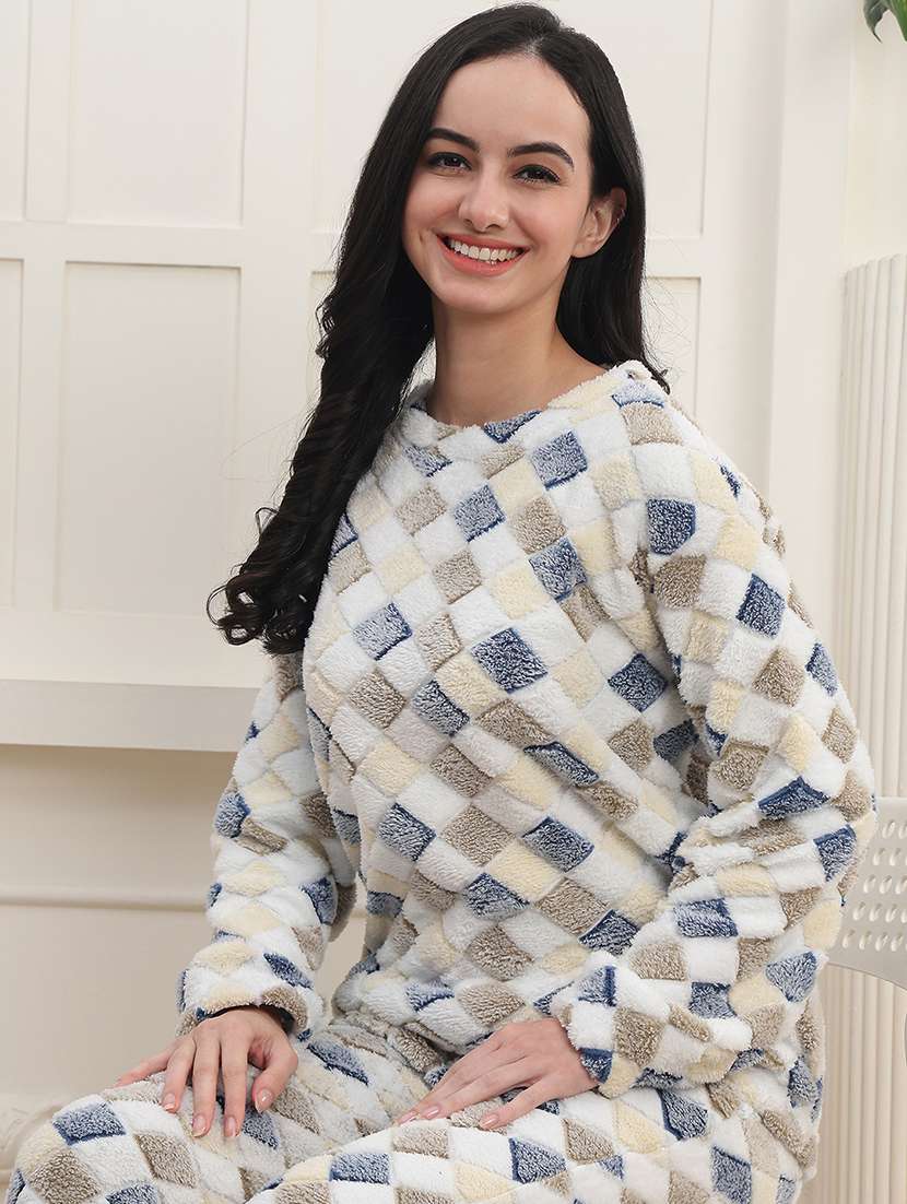 women self designed nightwear pyjama set - 22289356 -  Standard Image - 2