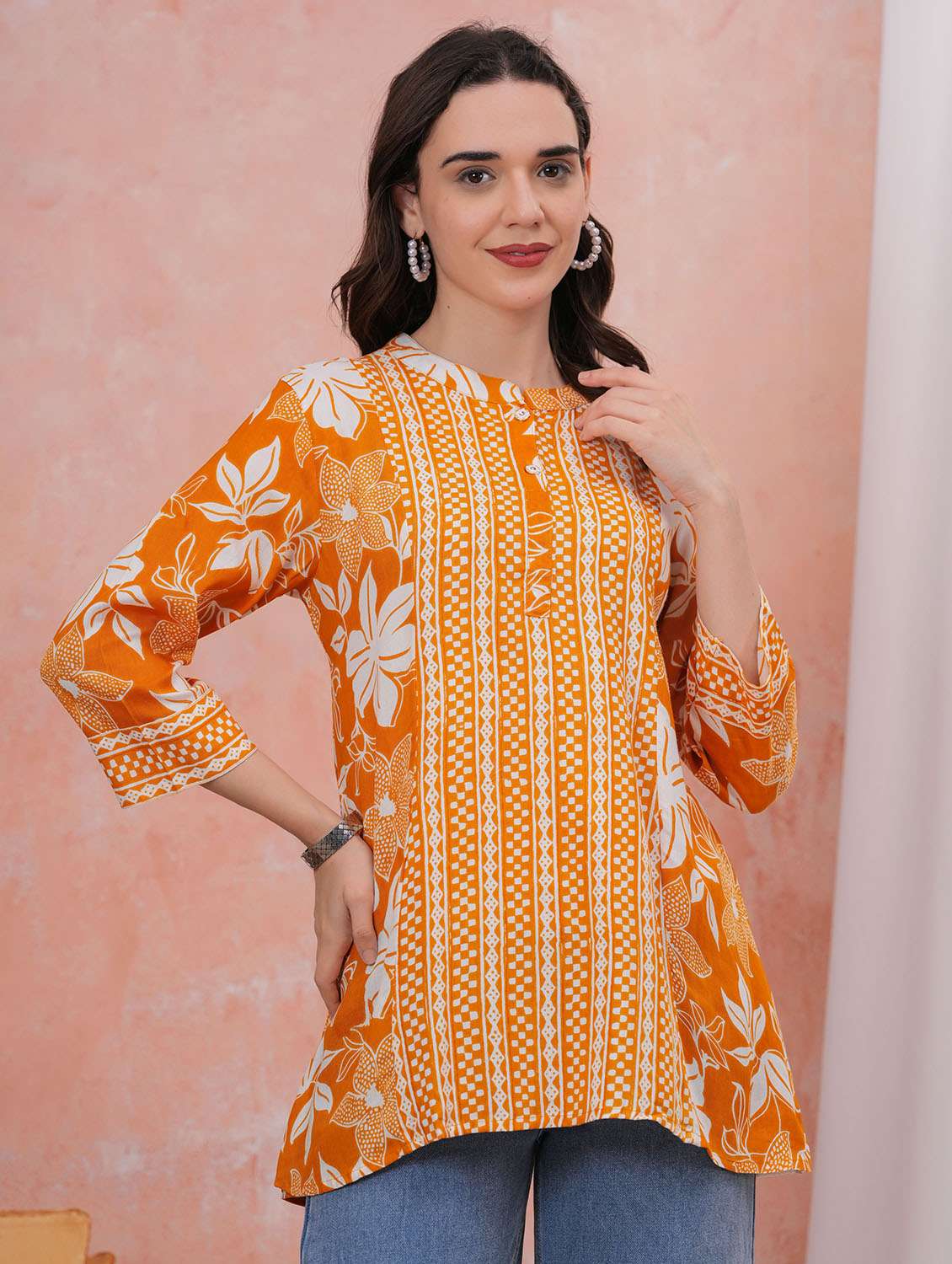 women printed three quarter slevee kurti