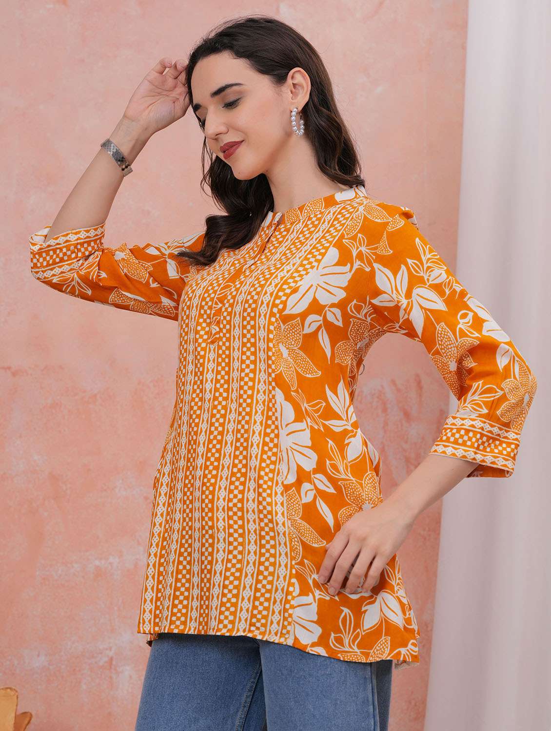 women printed three quarter slevee kurti - 22290440 -  Standard Image - 2