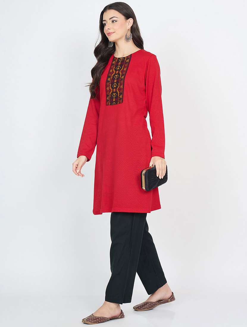 women self design long sleeve winter wear kurta 