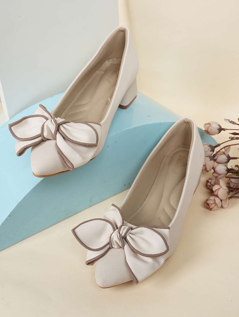 women solid slip on pump