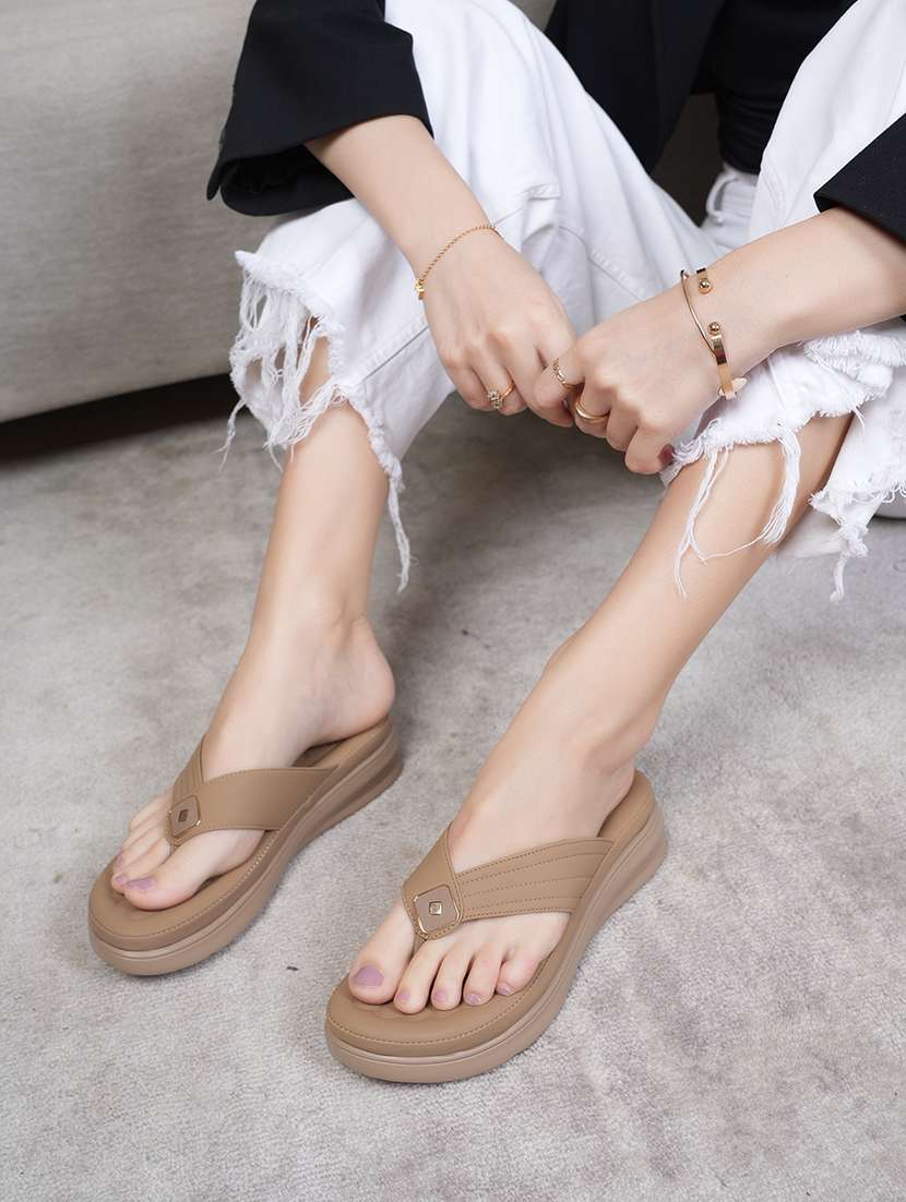 women solid platform wedge - 22292222 -  Standard Image - 2