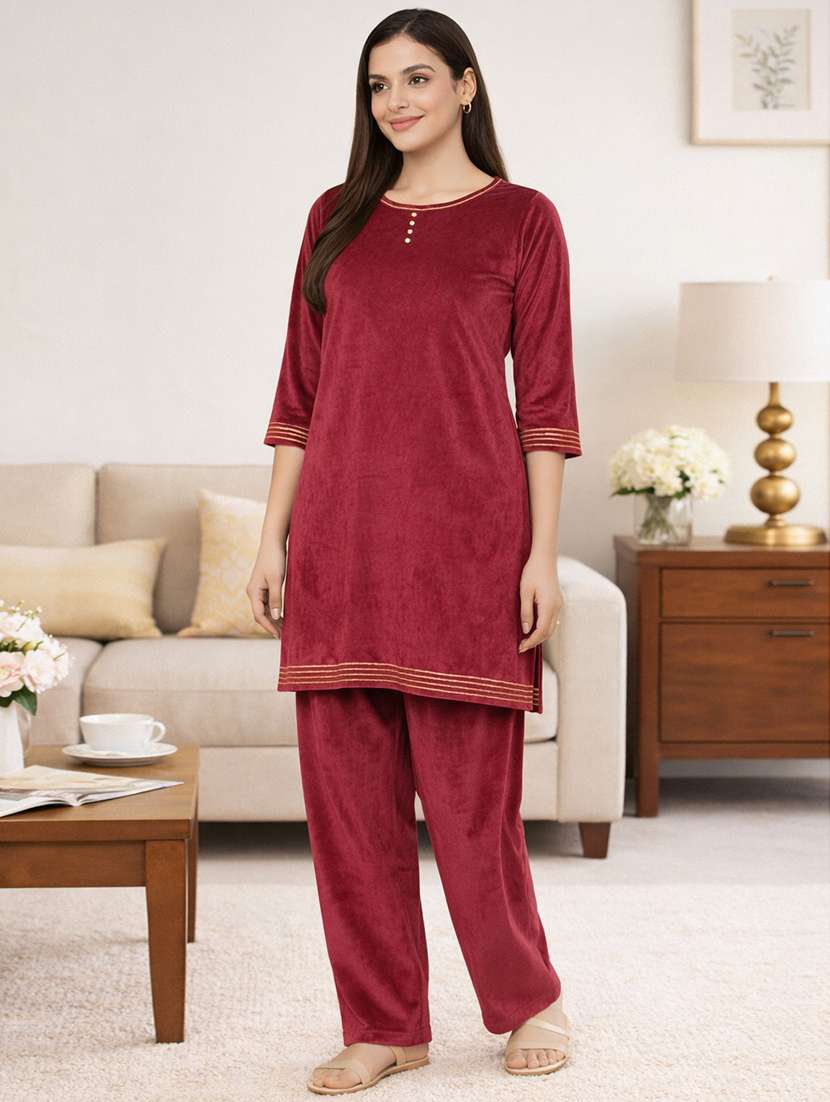 women solid three quarter sleeve velet co-ord set