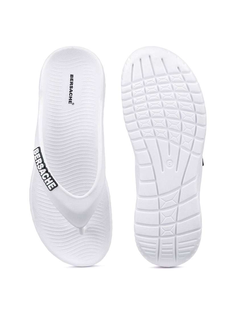 men solid toe seperator slipper - 22292997 -  Standard Image - 2