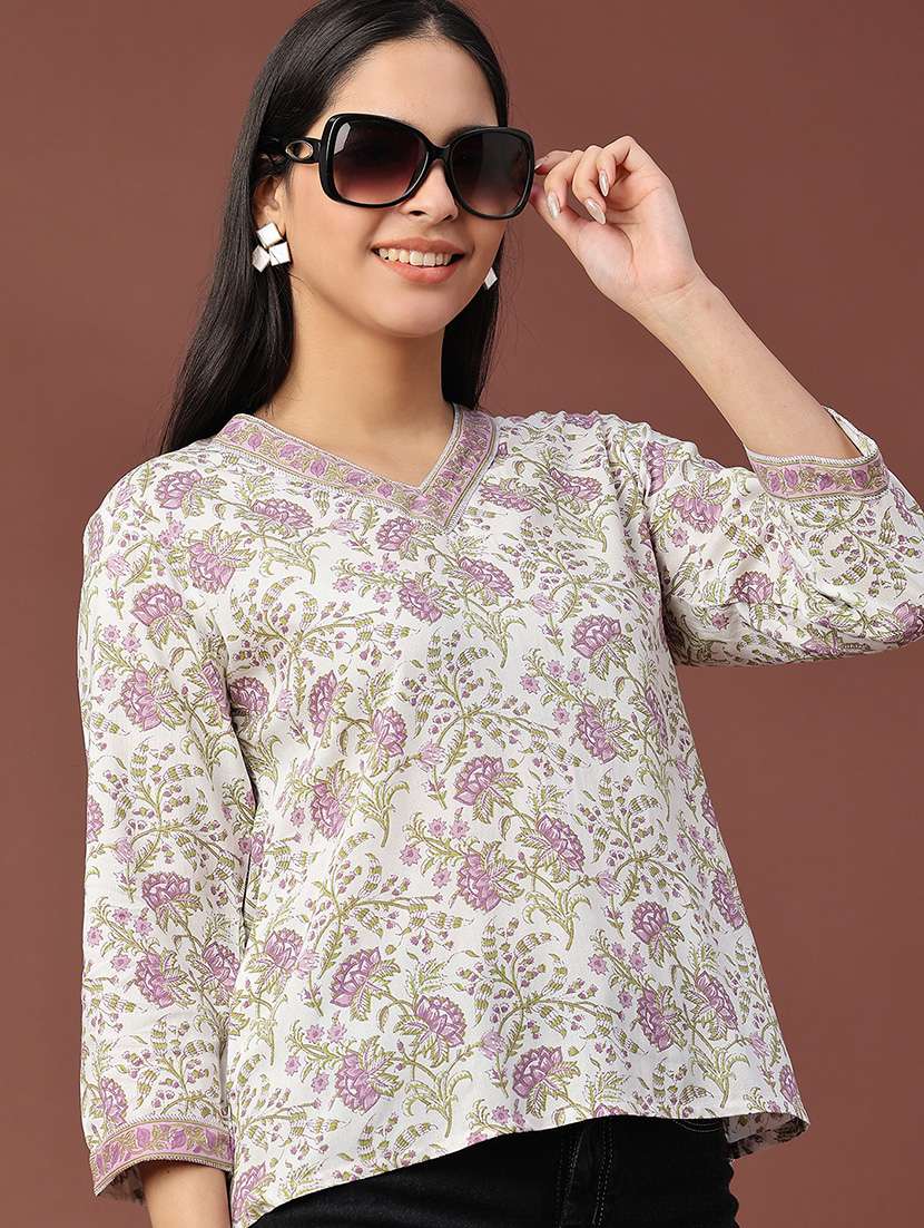 women floral printed three quarter sleeve straight kurti