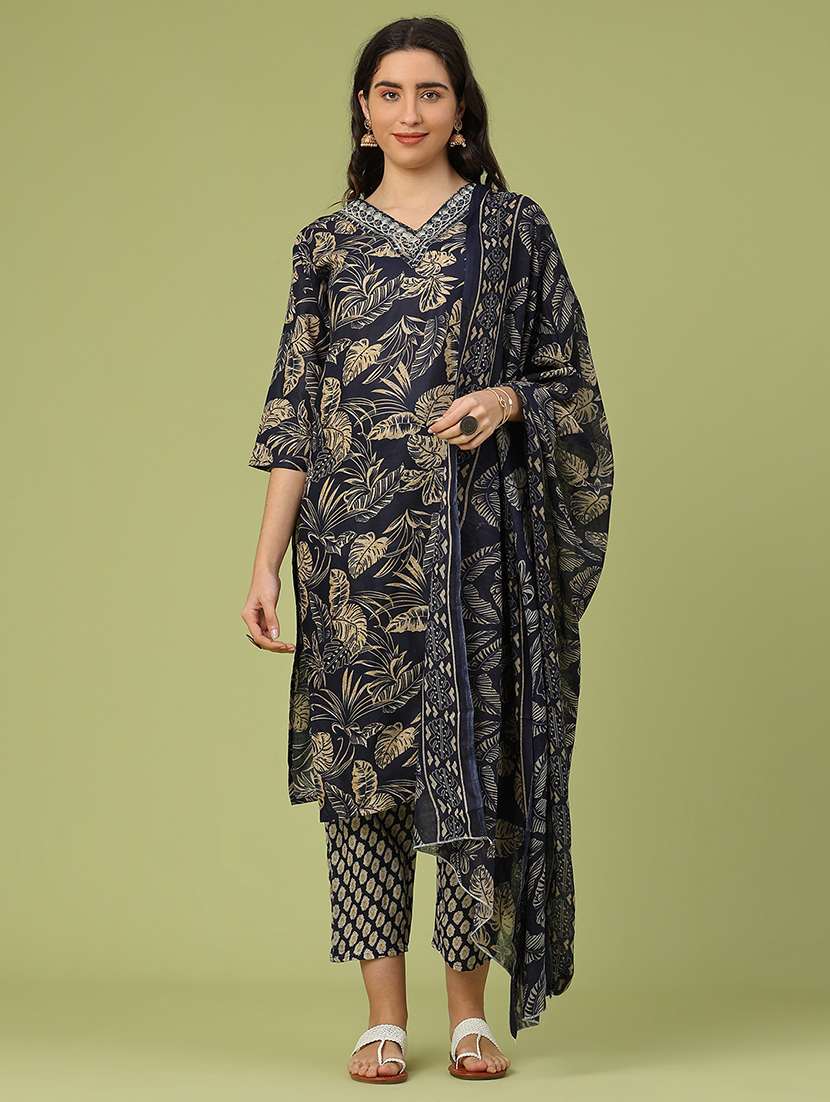 women printed three quarter sleeve kurta pant with dupatta set - 22294161 -  Standard Image - 2