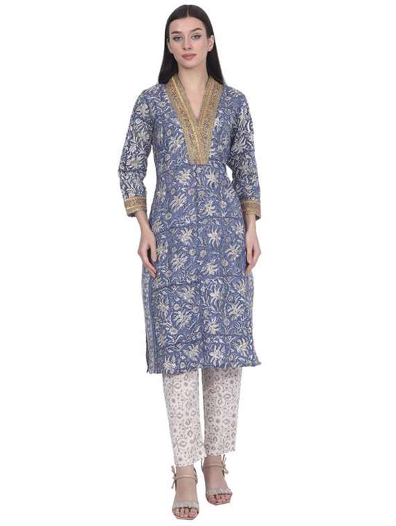 women printed three quarter sleeve straight kurta