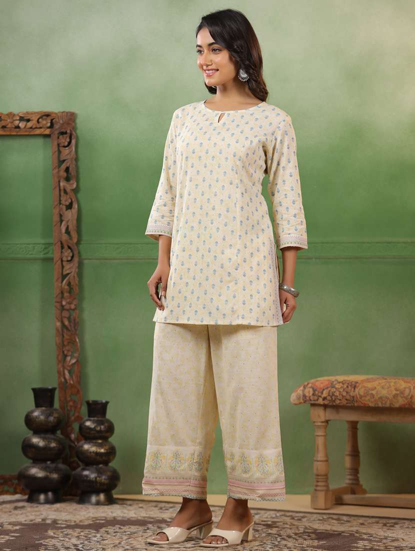 women printed three quarter sleeve ethnic co-ord set - 22295004 -  Standard Image - 2