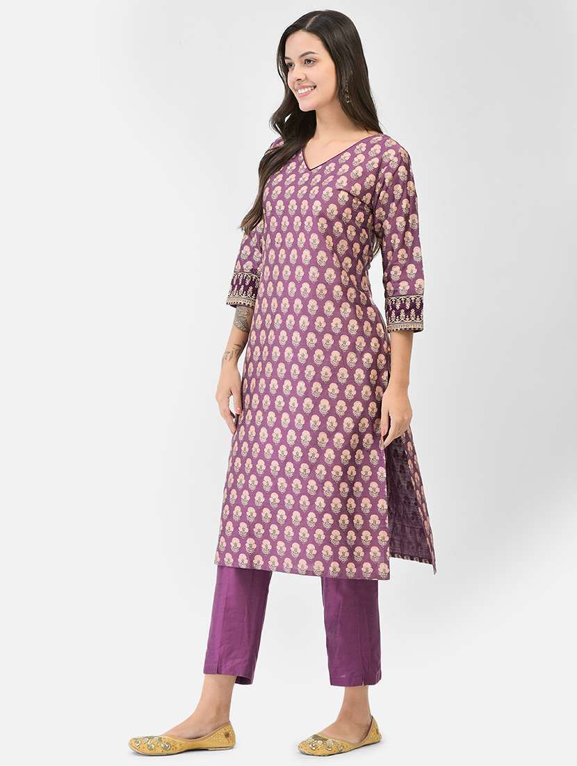 women floral printed three quarter sleeve straight kurta - 22295082 -  Standard Image - 2
