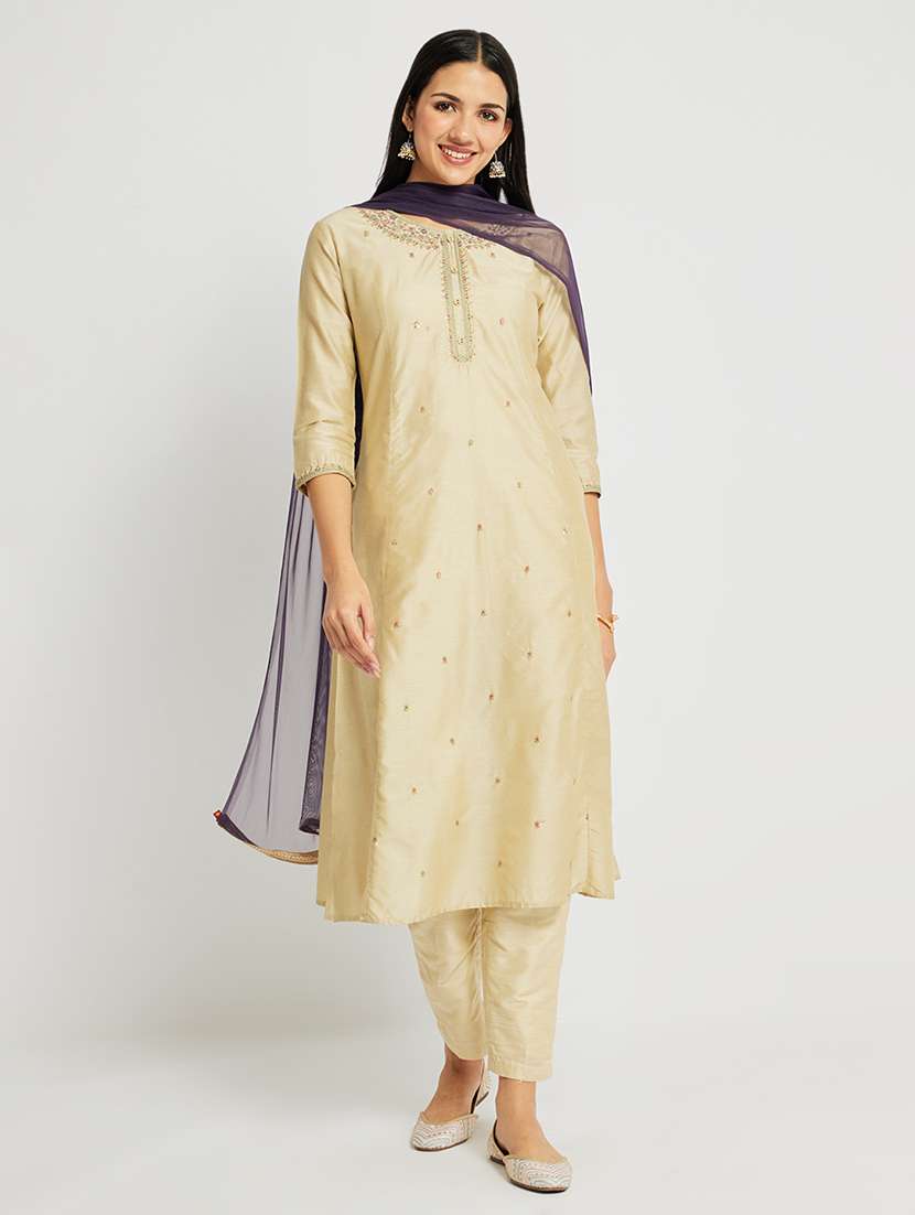 women solid with work three quarter sleeve a-line kurta - 22295106 -  Standard Image - 2