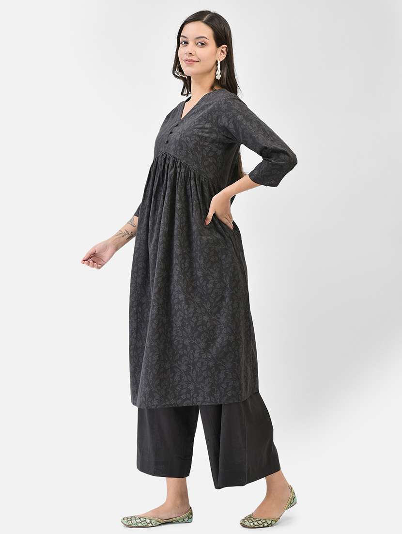 women printed three quarter sleeve a-line kurta - 22295121 -  Standard Image - 2