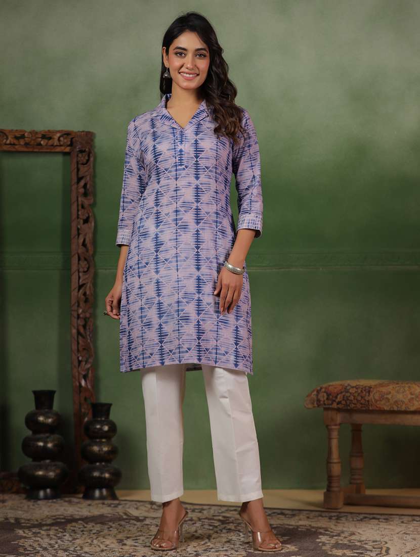 women printed three quarter sleeve straight kurta