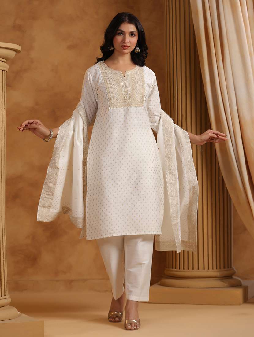 women printed three quarter sleeve straight kurta