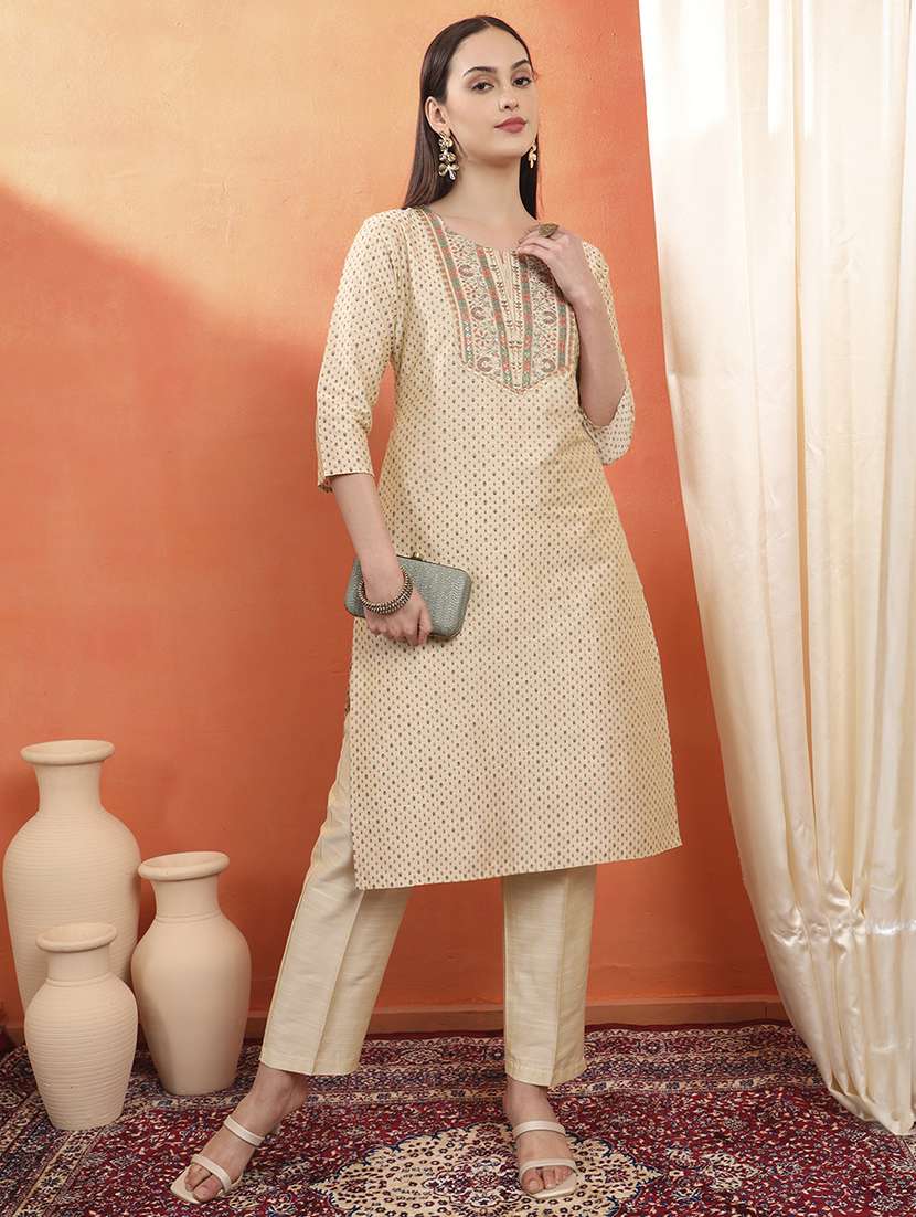 women printed three quarter sleeve straight kurta