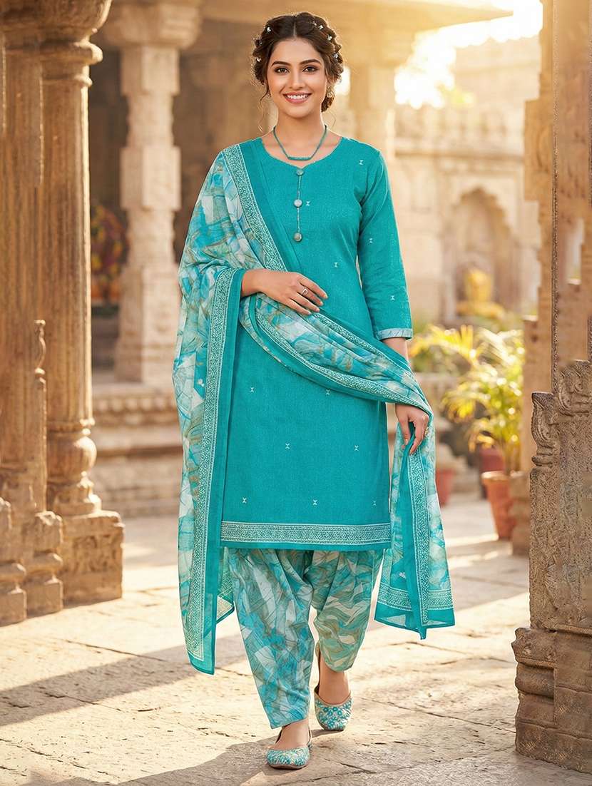 women printed three quarter sleeve kurta salwar with dupatta set