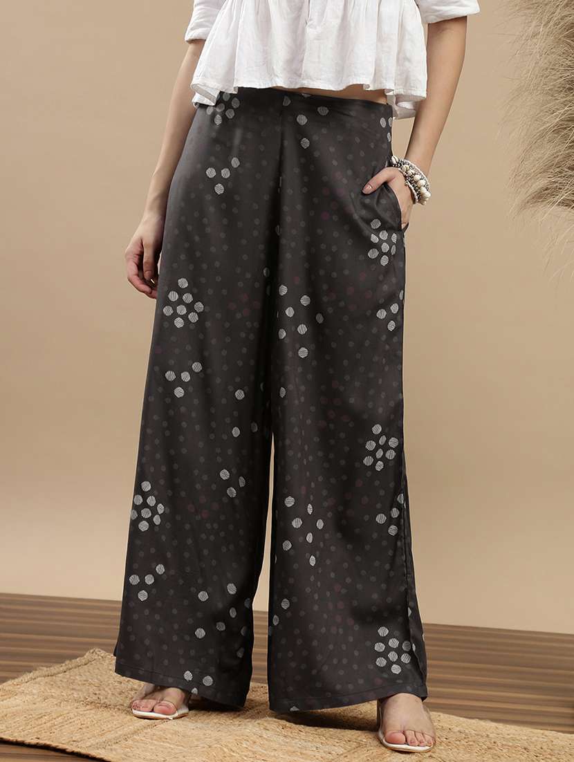 women printed mid rise flared palazzo