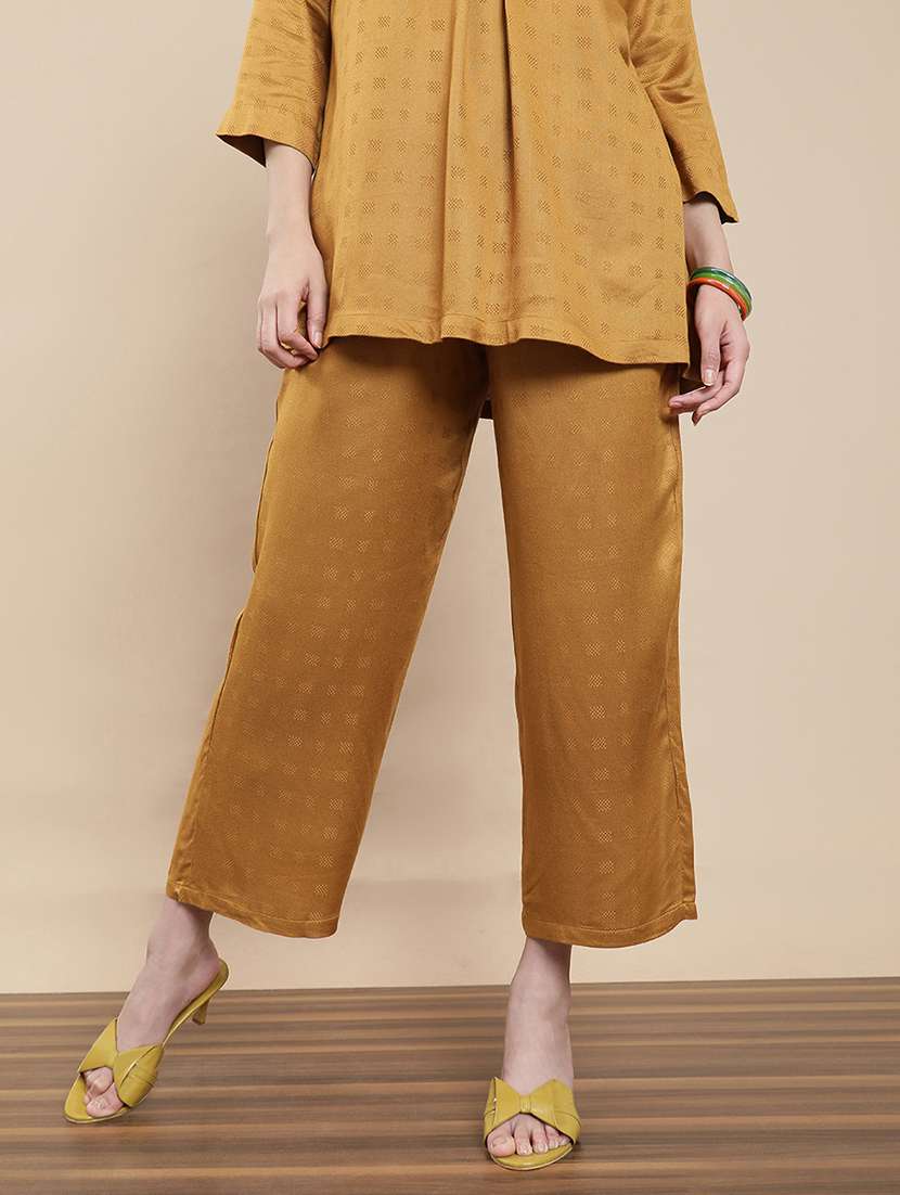 women solid mid rise stright palazzo