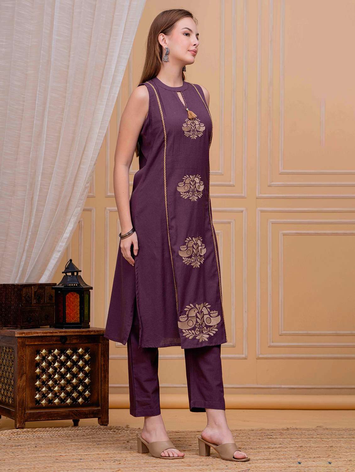 women printed sleeveless kurta pant set - 22295834 -  Standard Image - 2