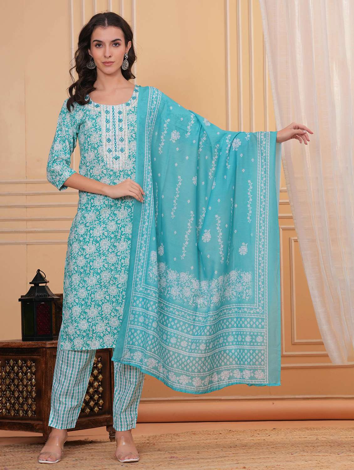 Women Floral Round Neck Kurta Pant With Dupatta Set - 22295844 -  Standard Image - 2