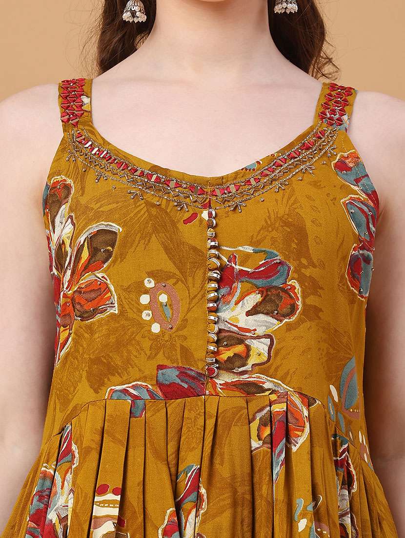 women floral sleeveless kurta sharara with dupatta set - 22296182 -  Standard Image - 2