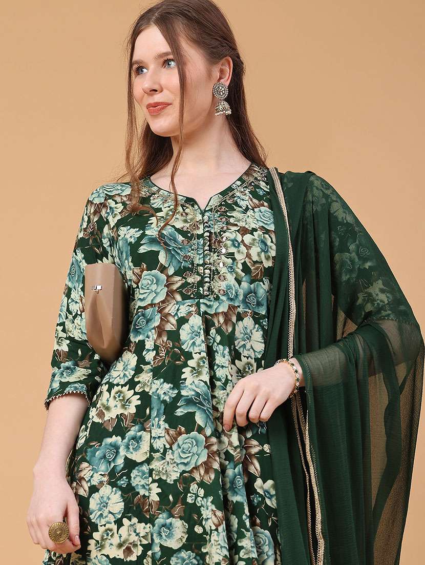 women floral three quarter sleeve kurta pant with dupatta set - 22296185 -  Standard Image - 2