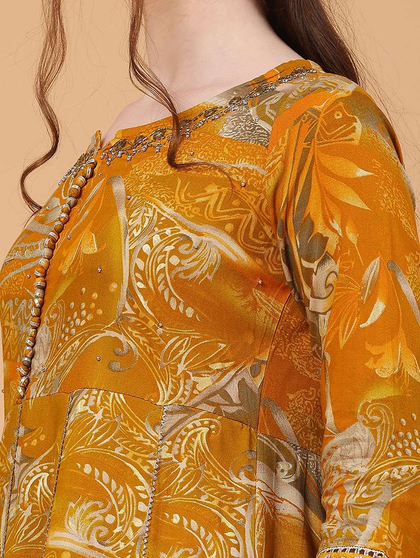 women floral three quarter sleeve kurta pant with dupatta set - 22296189 -  Standard Image - 2