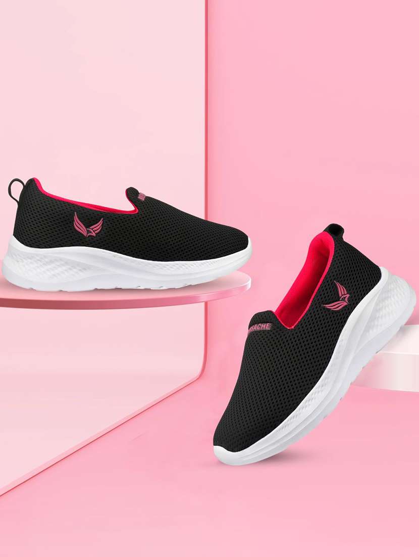 women solid slip on casual shoe