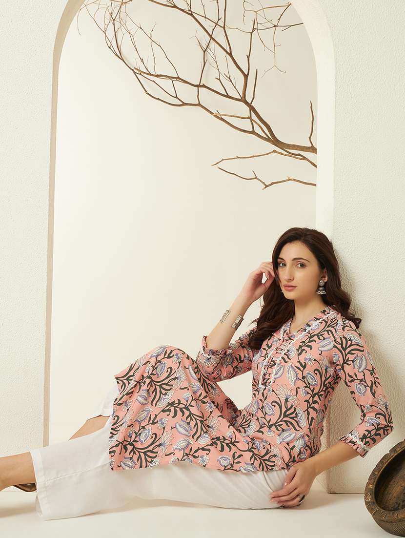 women floral three quarter sleeve kurta palazzo set - 22297396 -  Standard Image - 2
