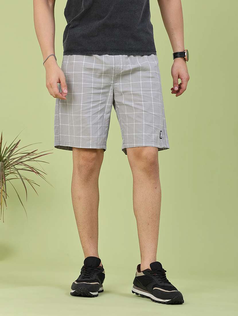 men checkered mid rise regular fit shorts - 22298359 -  Standard Image - 2