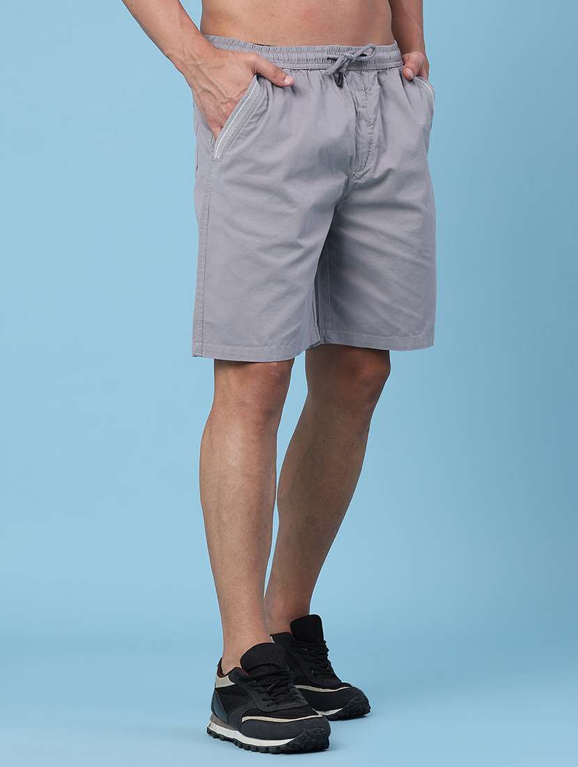 men solid mid rise regular fit shorts - 22298361 -  Standard Image - 2