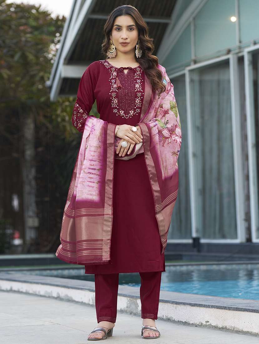 women solid with work three quarter sleeve kurta pant with dupatta set