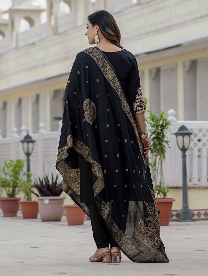 women solid with work three quarter sleeve kurta pant with dupatta set - 22298499 -  Standard Image - 2