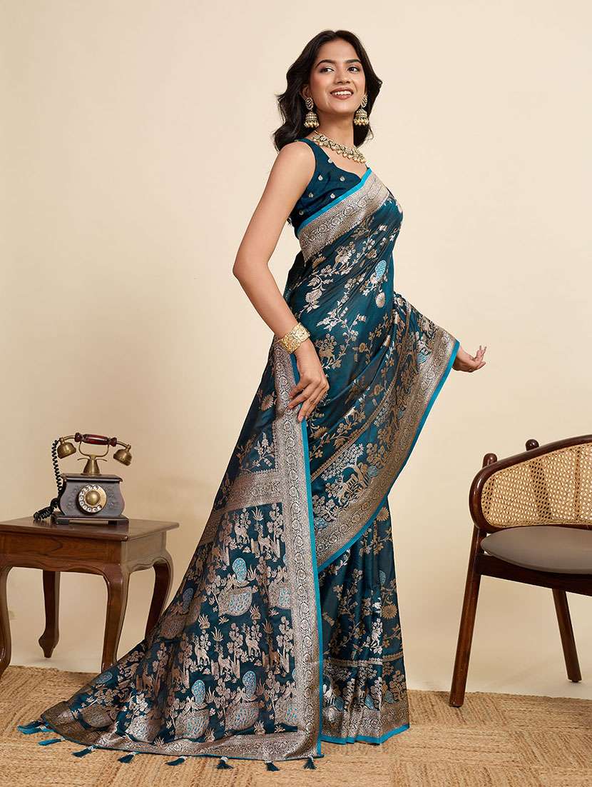 women self design banarasi saree with blouse - 22298747 -  Standard Image - 2
