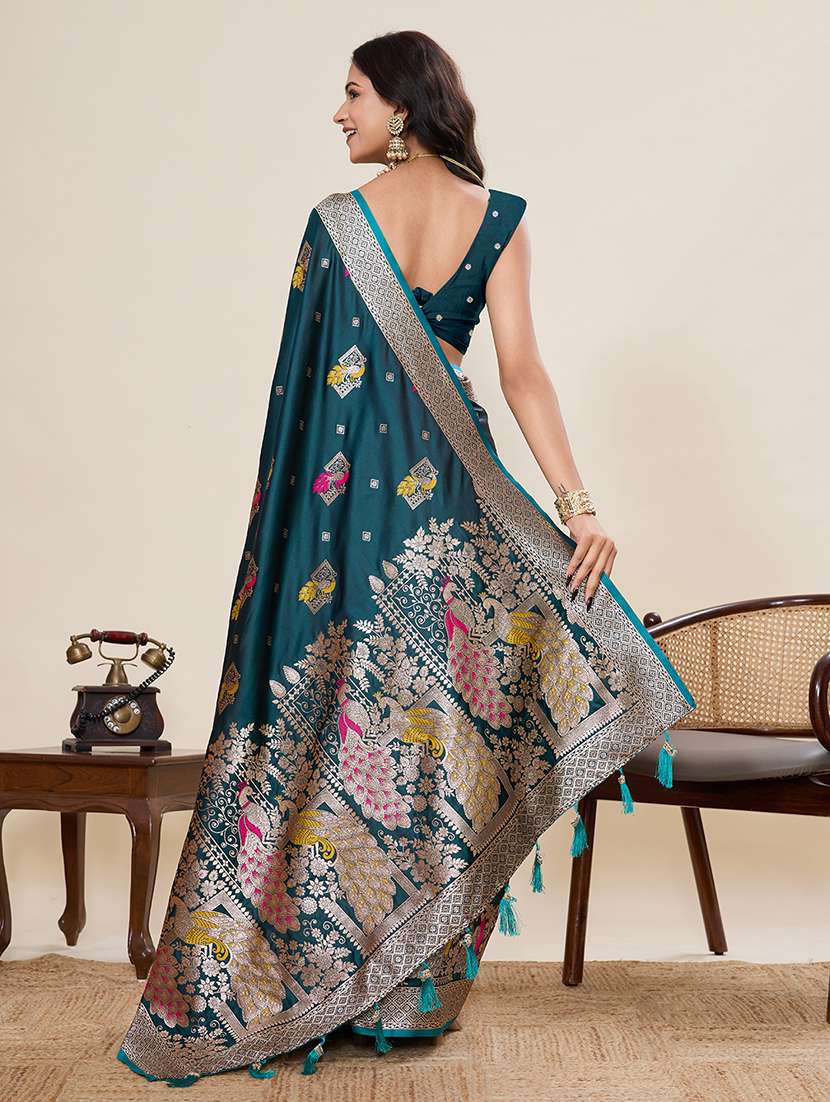 women self design banarasi saree with blouse - 22298768 -  Standard Image - 2