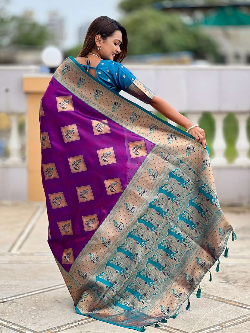 women self design banarasi saree with blouse - 22298783 -  Standard Image - 2